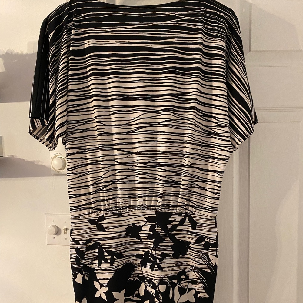 BCBG size small